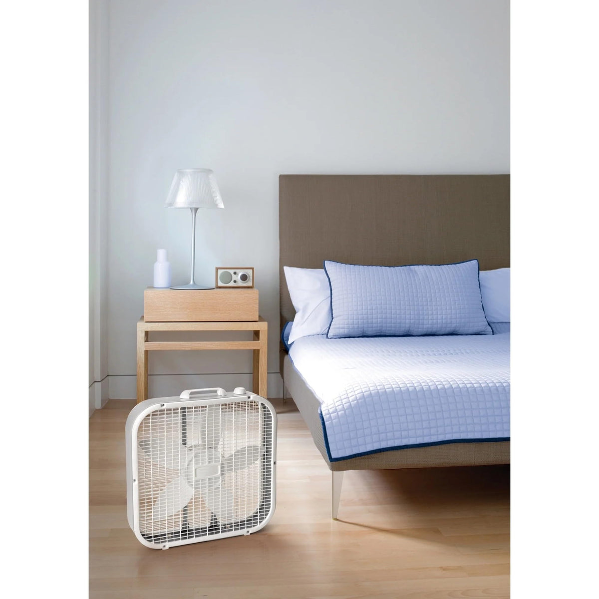 20 Inch 3 Speed White Box Fan T46453
