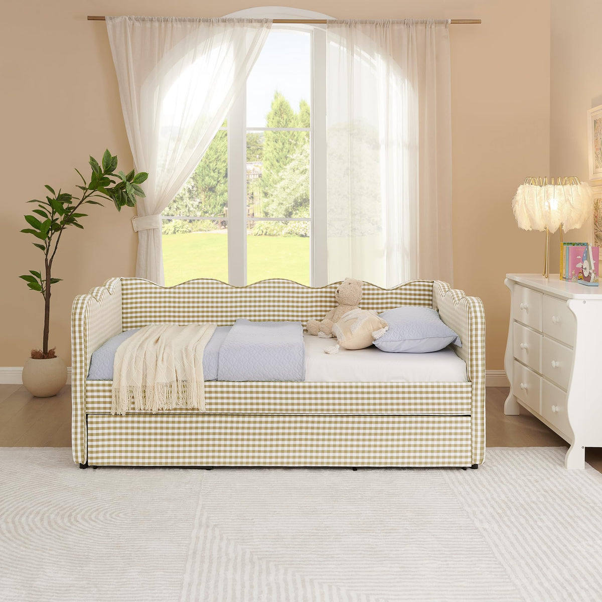 Twin Size Gingham Daybed with Trundle and USB Ports J85719