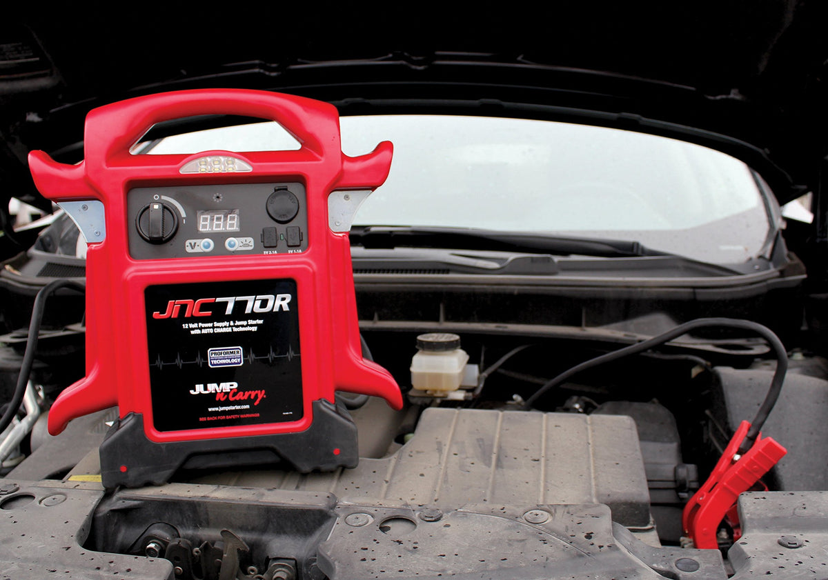 1700 Peak Amp 12 Volt Jump Starter T8847